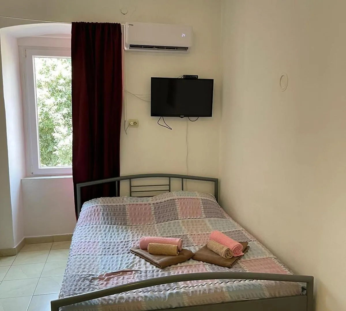 Dejan Apartment 2-Top Centar-Old Town Studio Pula