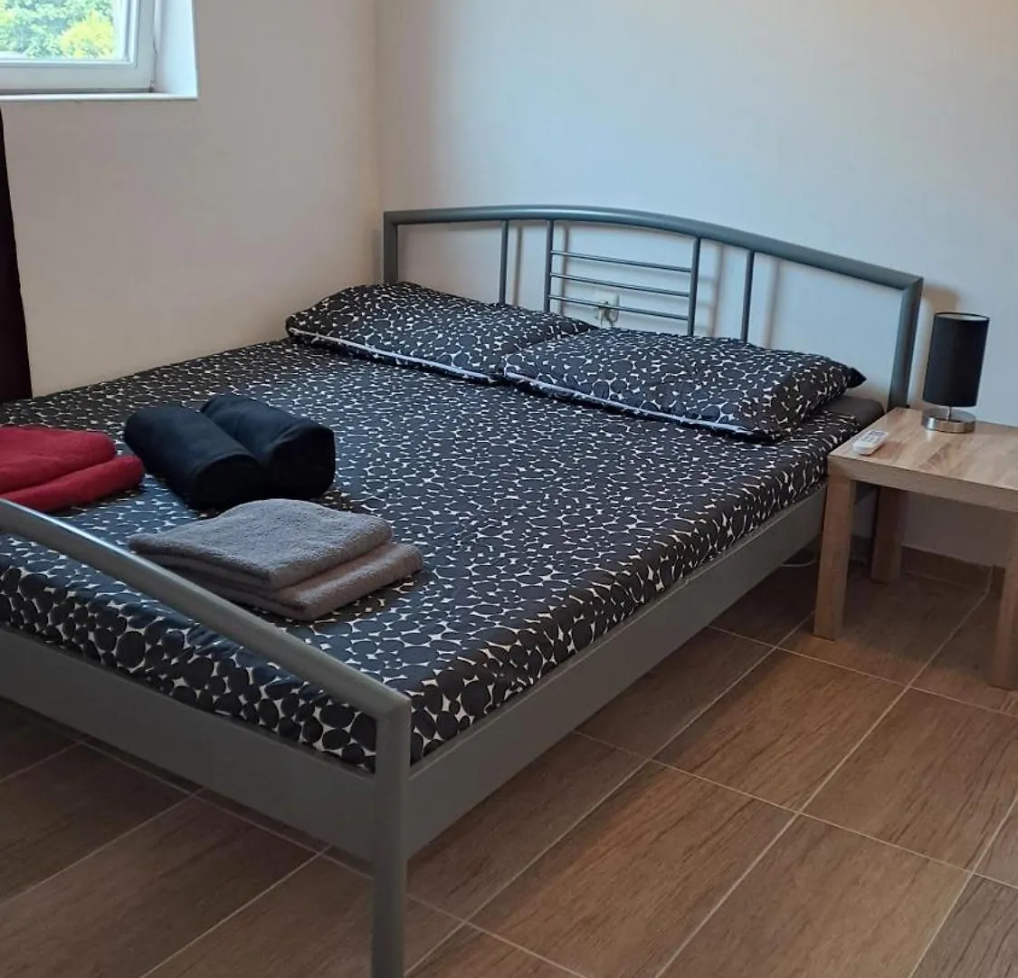 Dejan Apartment 2-Top Centar-Old Town Studio Pula