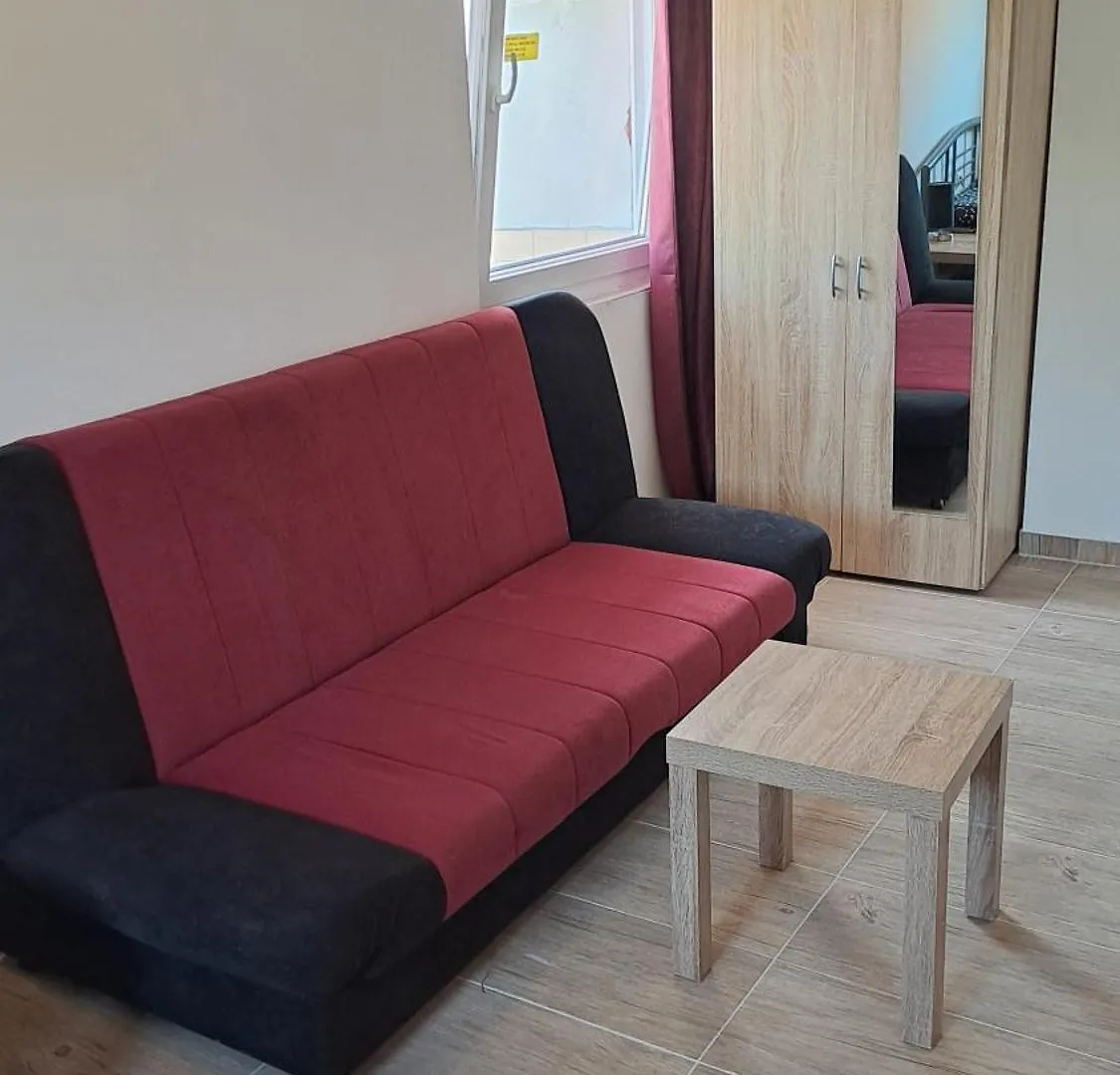Dejan Apartment 2-Top Centar-Old Town Studio Pula