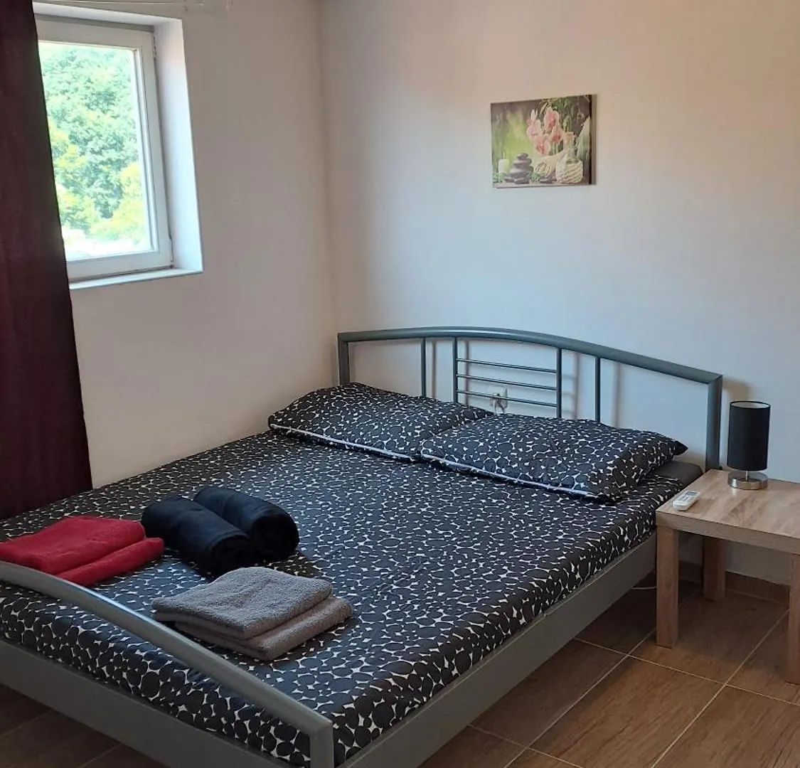 Dejan Apartment 2-Top Centar-Old Town Studio Pula Croatia